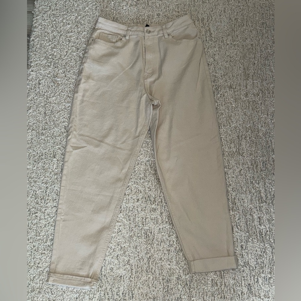 H&M Beige Boyfriend Jeans
